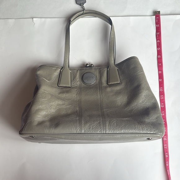 Coach Stitch Framed Kisslock Carryall Tote Bag in Olive / Gray Leather - Picture 12 of 13